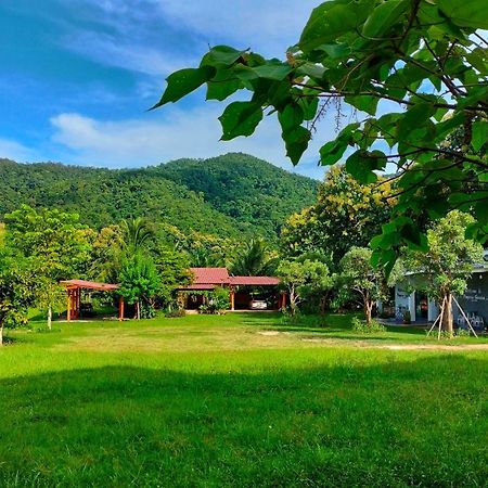 Pimpisa Garden พิมพิศา การ์เด้นท์ Villa Khuang Kom Bagian luar foto