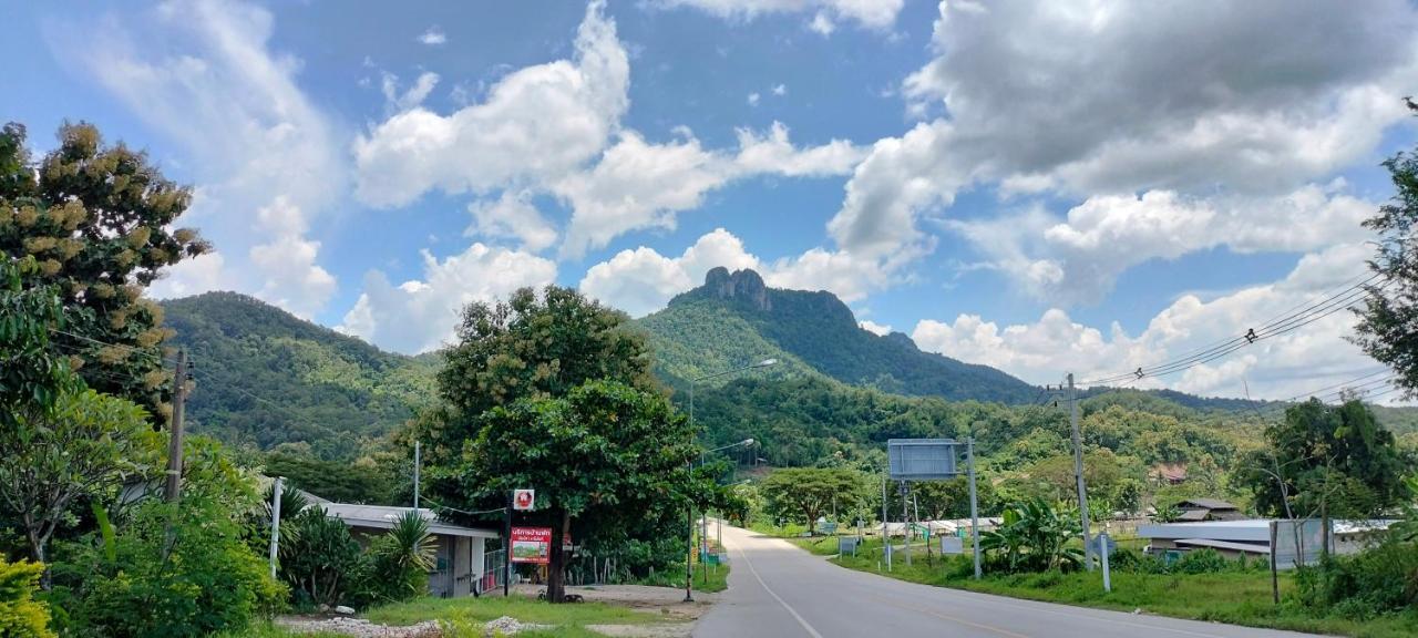 Pimpisa Garden พิมพิศา การ์เด้นท์ Villa Khuang Kom Bagian luar foto