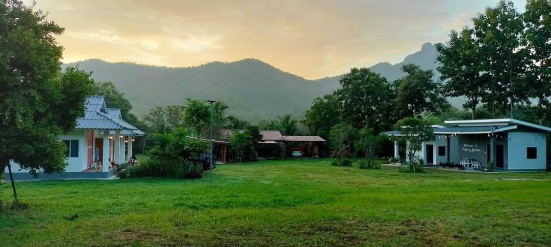 Pimpisa Garden พิมพิศา การ์เด้นท์ Villa Khuang Kom Bagian luar foto