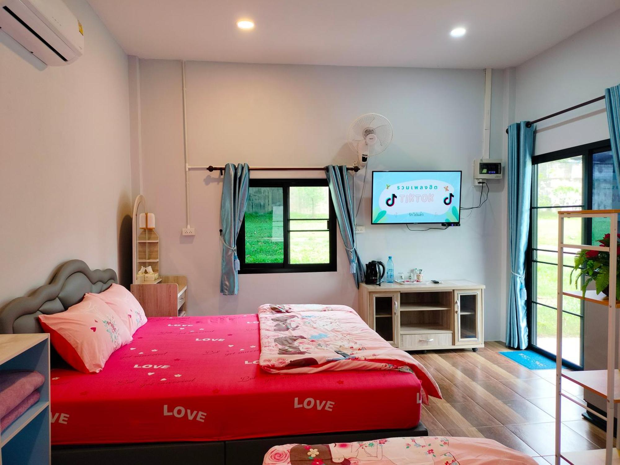 Pimpisa Garden พิมพิศา การ์เด้นท์ Villa Khuang Kom Bagian luar foto