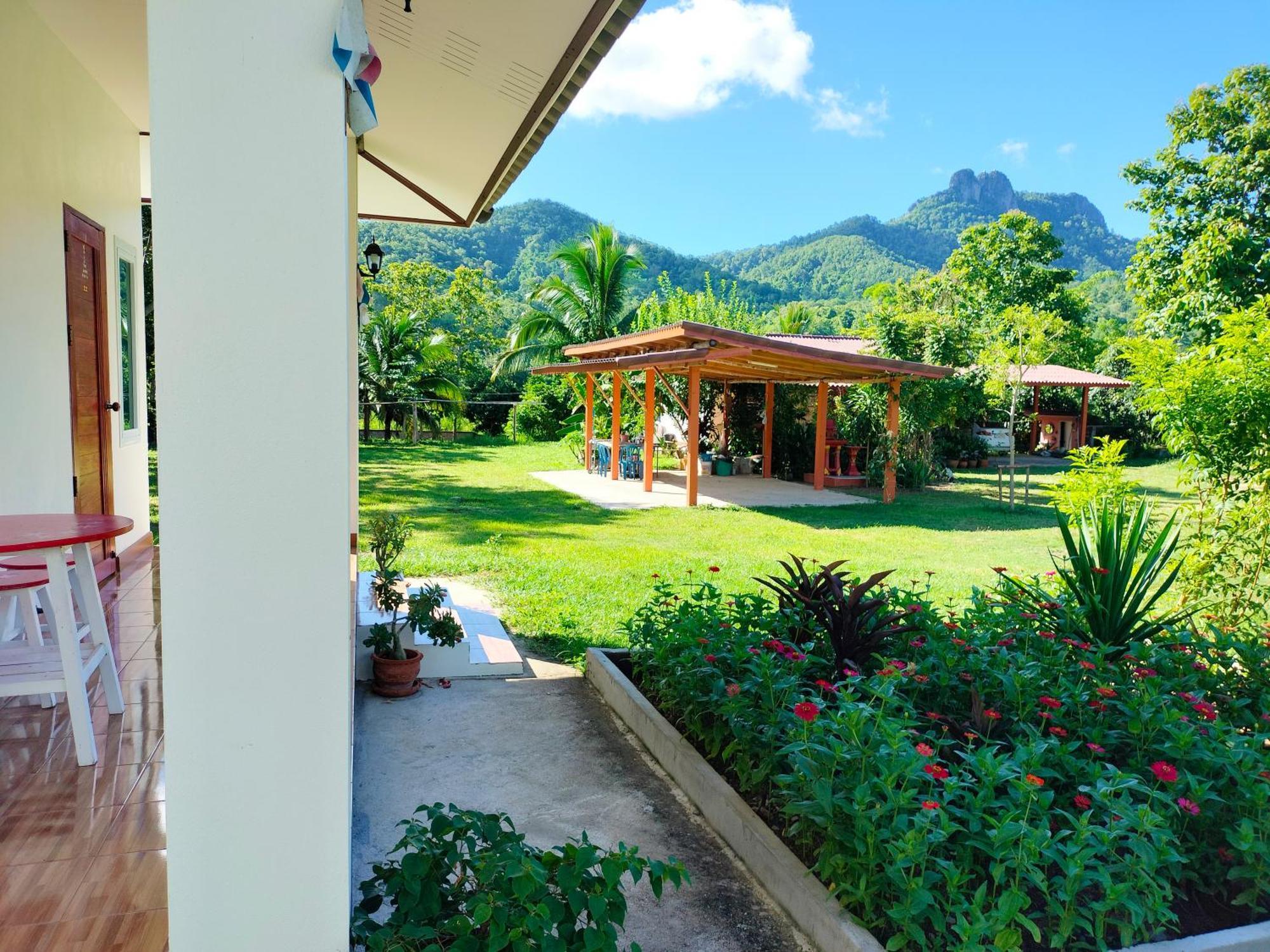 Pimpisa Garden พิมพิศา การ์เด้นท์ Villa Khuang Kom Bagian luar foto