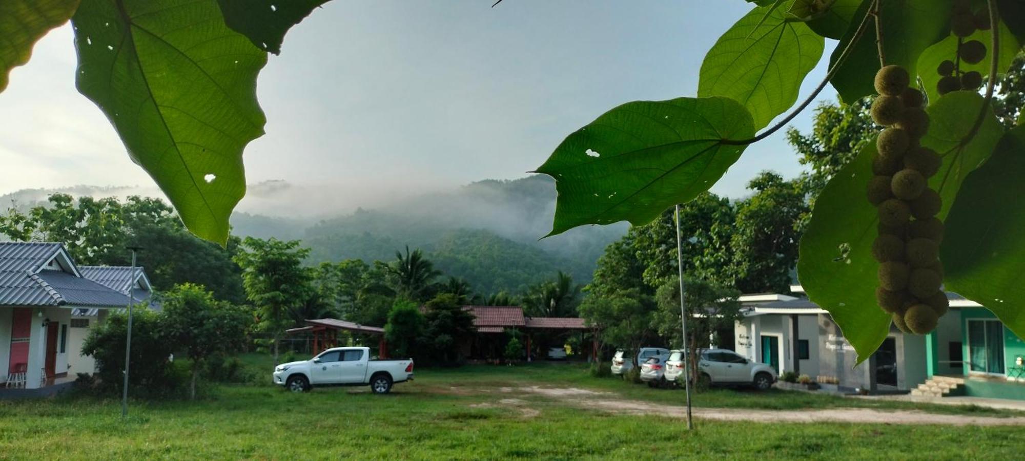 Pimpisa Garden พิมพิศา การ์เด้นท์ Villa Khuang Kom Bagian luar foto